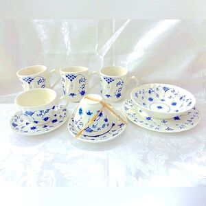 21 PC Vintage Churchill Georgian Collection set (21 pieces)